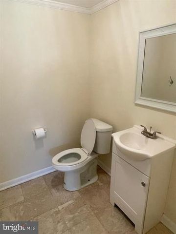 13008 WOODBURN DR, Hagerstown, MD 21742