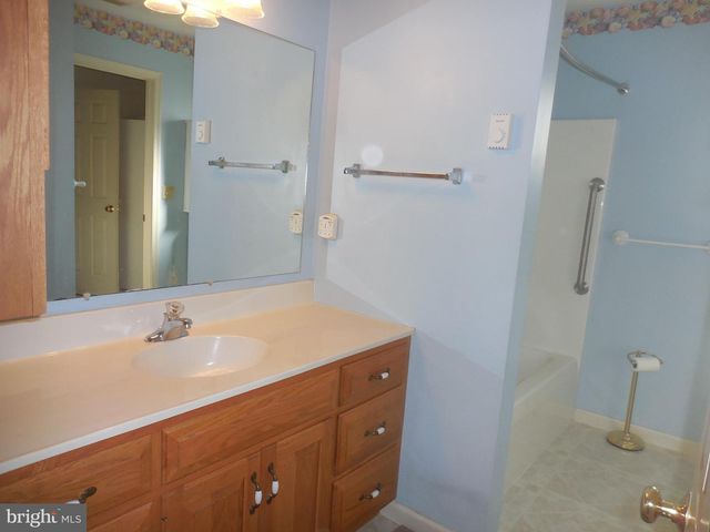 39 SPRINGHOUSE DR, Myerstown, PA 17067