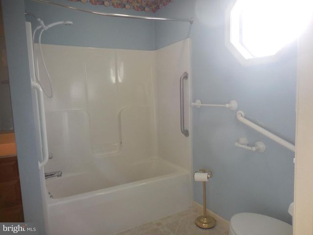 39 SPRINGHOUSE DR, Myerstown, PA 17067