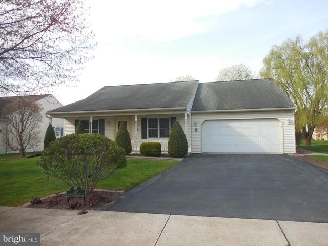 39 SPRINGHOUSE DR, Myerstown, PA 17067