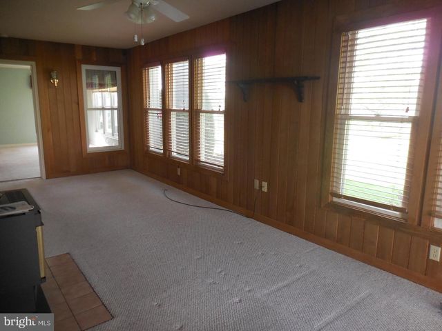 39 SPRINGHOUSE DR, Myerstown, PA 17067