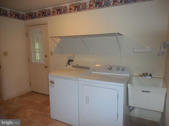 39 SPRINGHOUSE DR, Myerstown, PA 17067