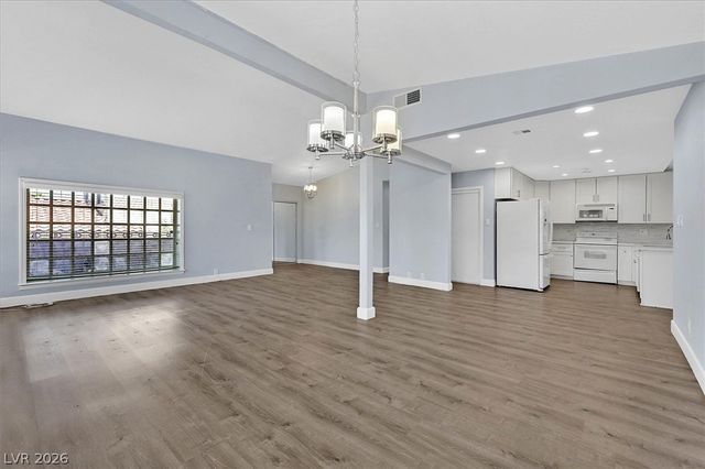 3864 Alice Lane, Las Vegas, NV 89103