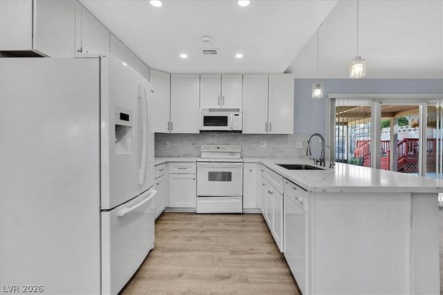 3864 Alice Lane, Las Vegas, NV 89103