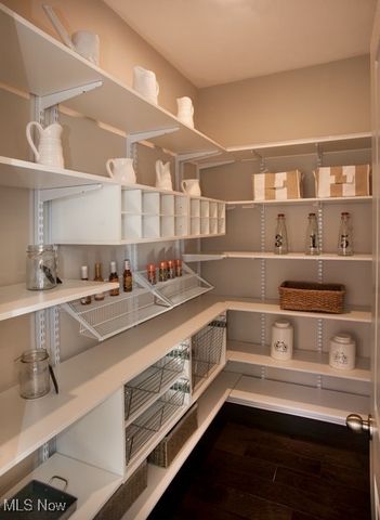 4850 State Road, Peninsula, OH 44264