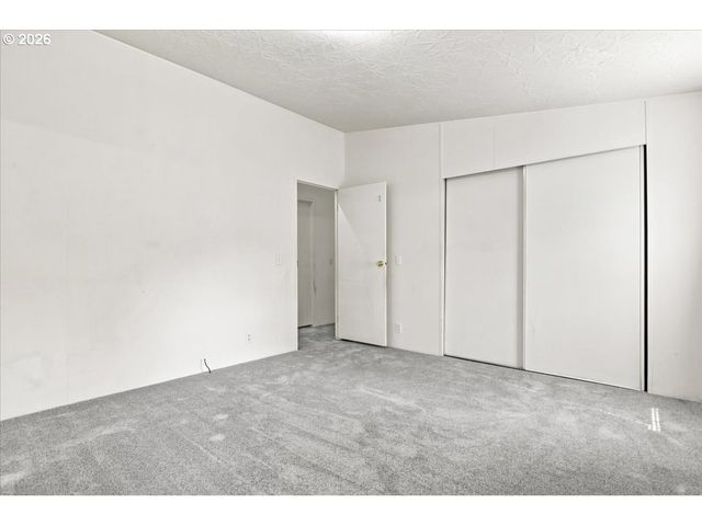 14363 Se CHRISTOPHER Ct 4, Milwaukie, OR 97267