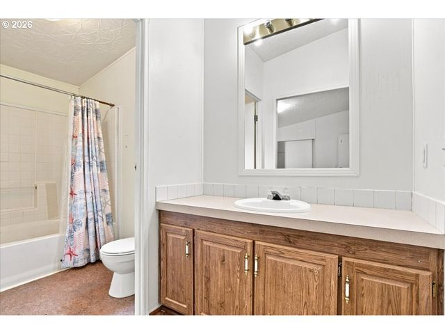 14363 Se CHRISTOPHER Ct 4, Milwaukie, OR 97267