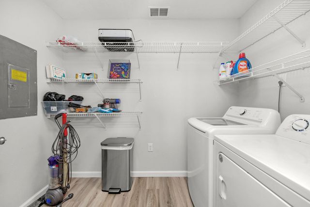 1409 W Highway 98, 401, Mary Esther, FL 32569