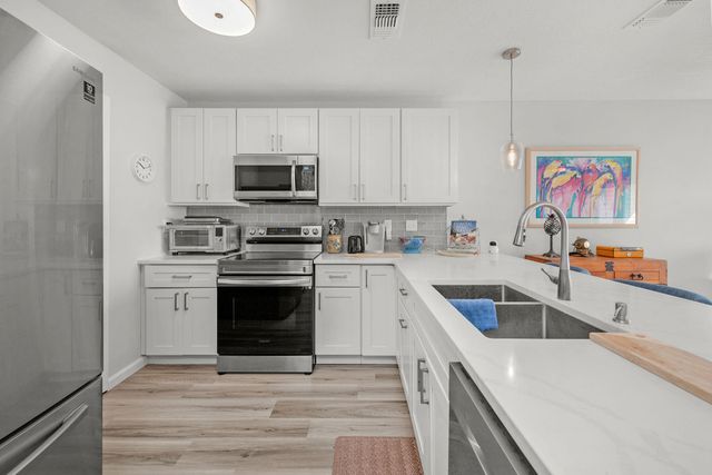 1409 W Highway 98, 401, Mary Esther, FL 32569