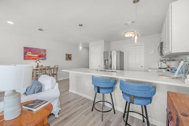 1409 W Highway 98, 401, Mary Esther, FL 32569