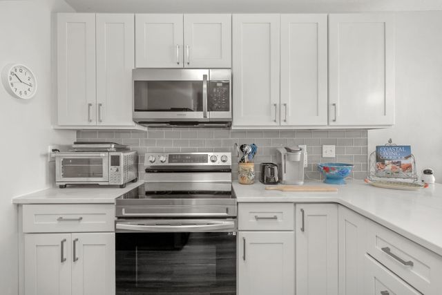 1409 W Highway 98, 401, Mary Esther, FL 32569