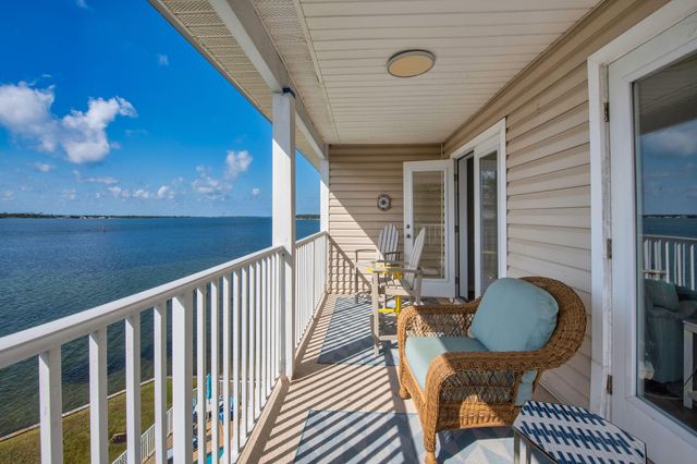 1409 W Highway 98, 401, Mary Esther, FL 32569