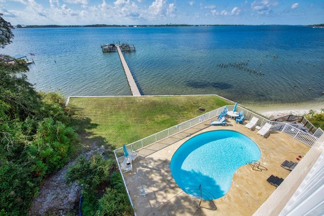 1409 W Highway 98, 401, Mary Esther, FL 32569