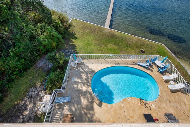 1409 W Highway 98, 401, Mary Esther, FL 32569