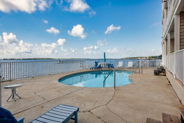 1409 W Highway 98, 401, Mary Esther, FL 32569