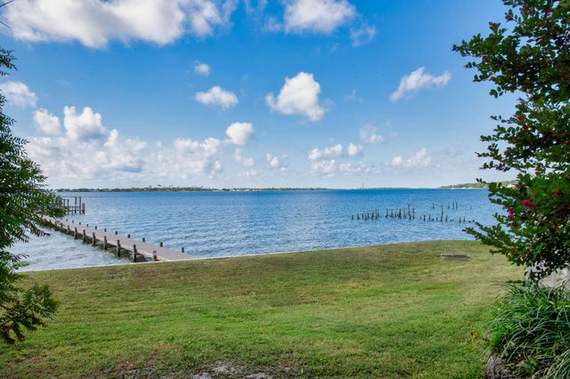 1409 W Highway 98, 401, Mary Esther, FL 32569