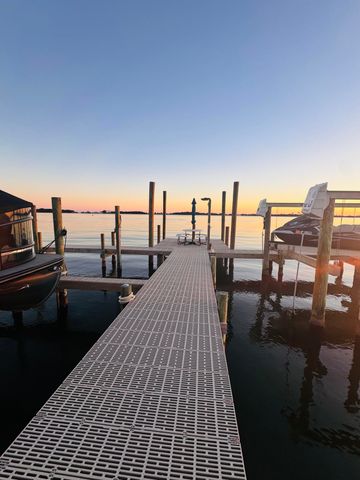 1409 W Highway 98, 401, Mary Esther, FL 32569