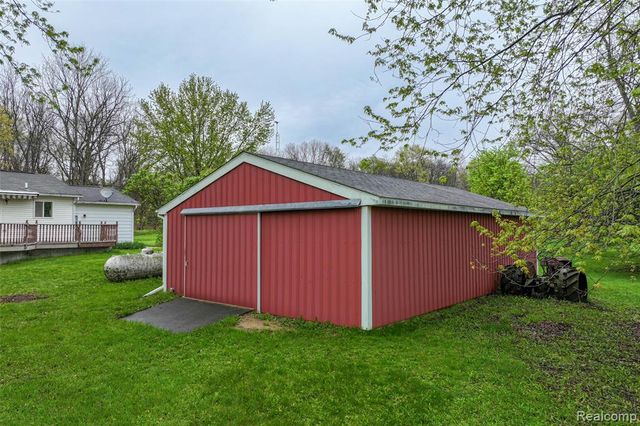5244 Rood Road, Holly, MI 48442
