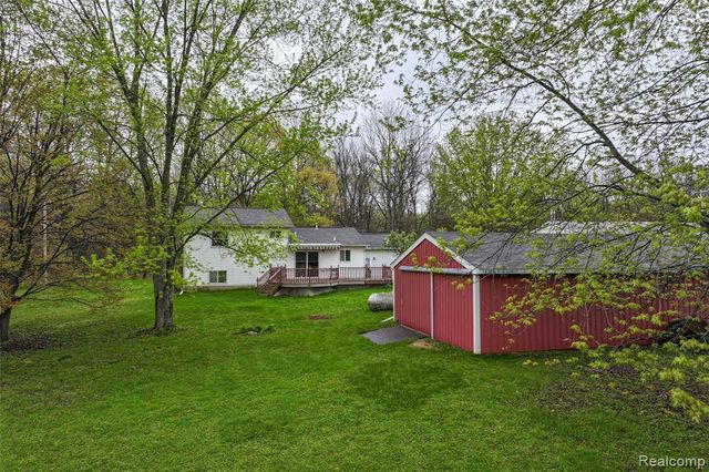 5244 Rood Road, Holly, MI 48442