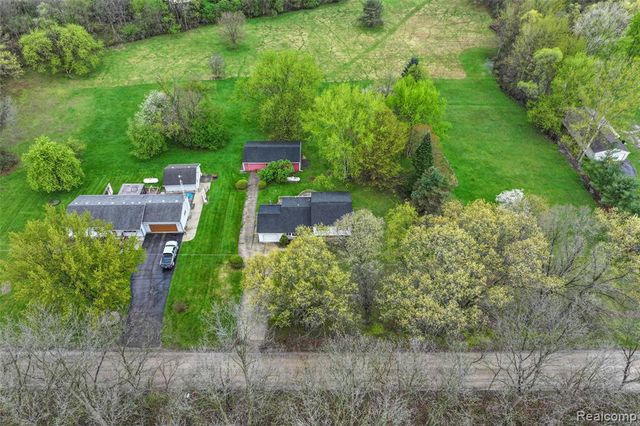 5244 Rood Road, Holly, MI 48442