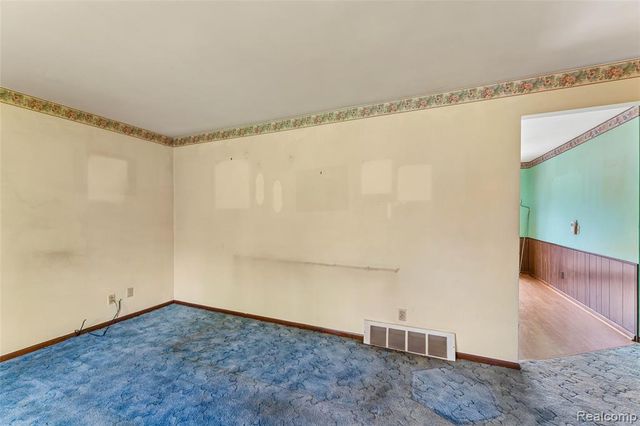 5244 Rood Road, Holly, MI 48442