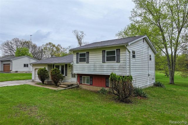 5244 Rood Road, Holly, MI 48442