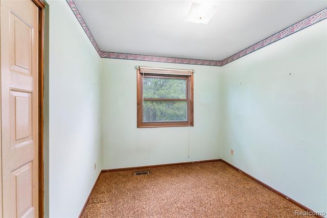 5244 Rood Road, Holly, MI 48442