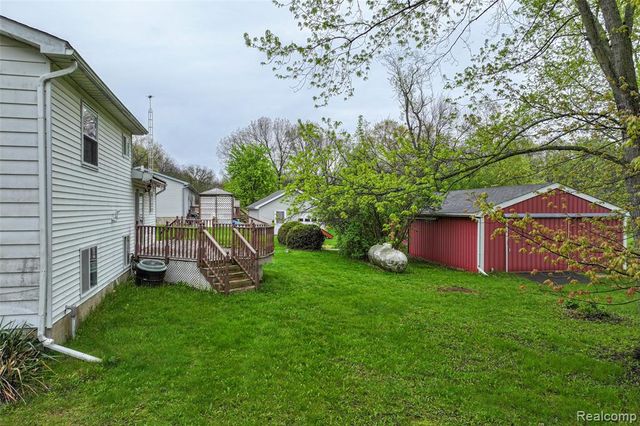 5244 Rood Road, Holly, MI 48442