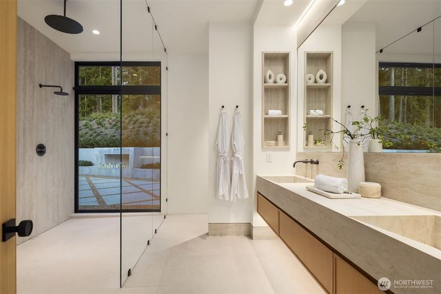 Address unavailable.