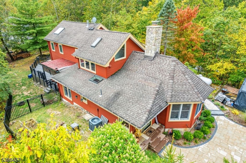 56 Terra Cotta Rd, West Milford Twp., NJ 07421