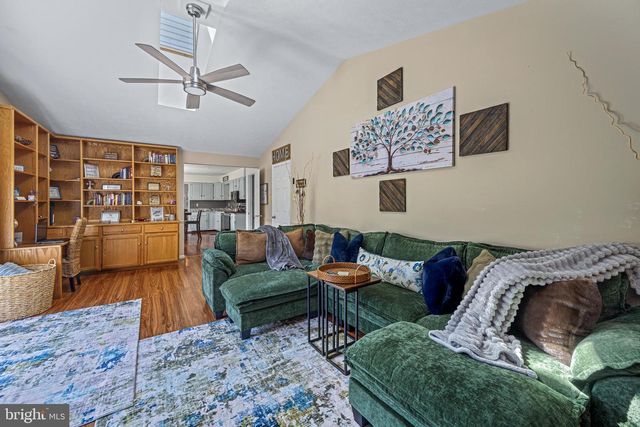 575 CROSSBRIDGE DR, Westminster, MD 21158