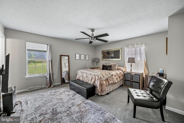 575 CROSSBRIDGE DR, Westminster, MD 21158