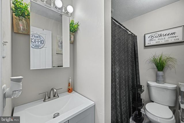 575 CROSSBRIDGE DR, Westminster, MD 21158