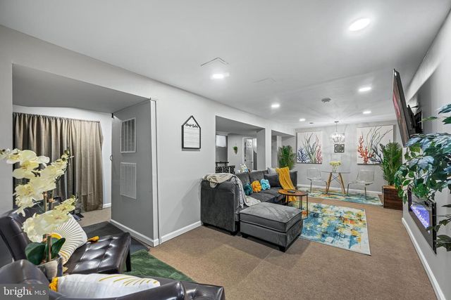 575 CROSSBRIDGE DR, Westminster, MD 21158