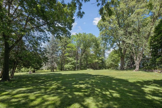 18XX Hunter Lane, Mendota Heights, MN 55118