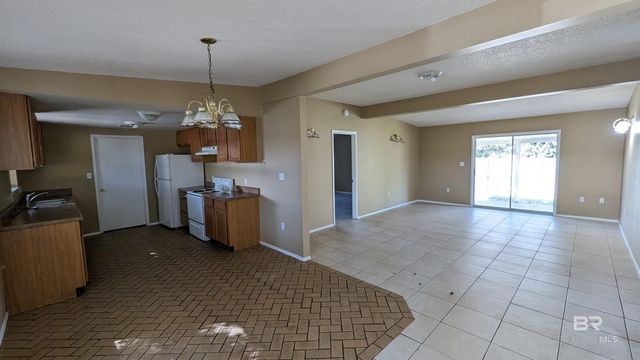 1616 N Cedar Street 1616, Foley, AL 36535