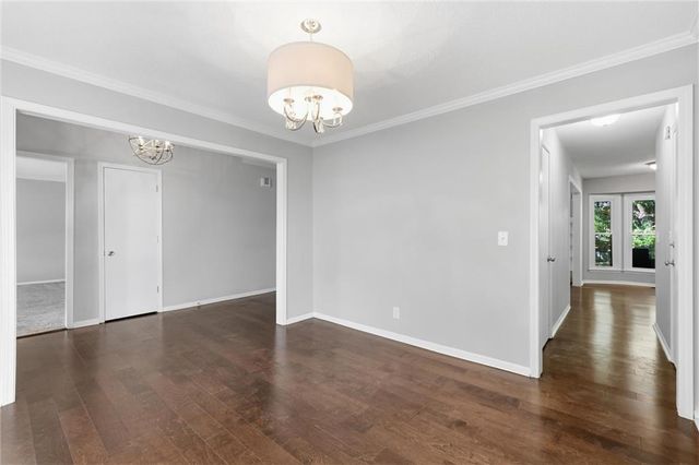 11800 W 99TH Terrace, Overland Park, KS 66214