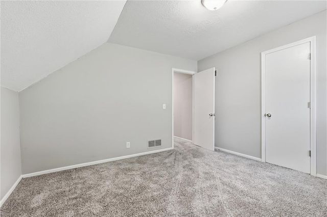 11800 W 99TH Terrace, Overland Park, KS 66214
