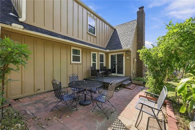 11800 W 99TH Terrace, Overland Park, KS 66214