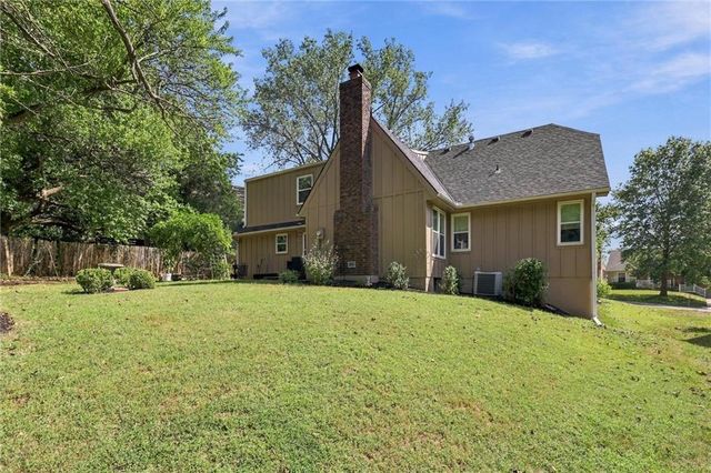 11800 W 99TH Terrace, Overland Park, KS 66214