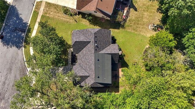 11800 W 99TH Terrace, Overland Park, KS 66214