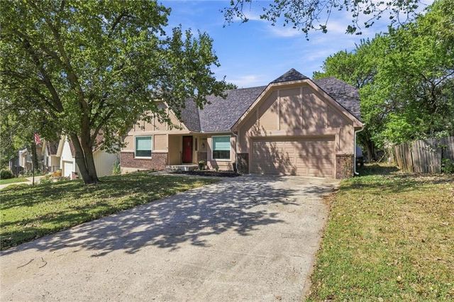 11800 W 99TH Terrace, Overland Park, KS 66214