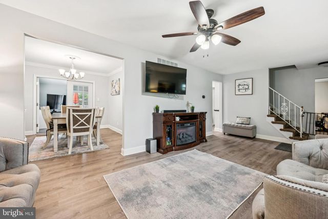 14 LAKEVIEW DR, Waterford Works, NJ 08089