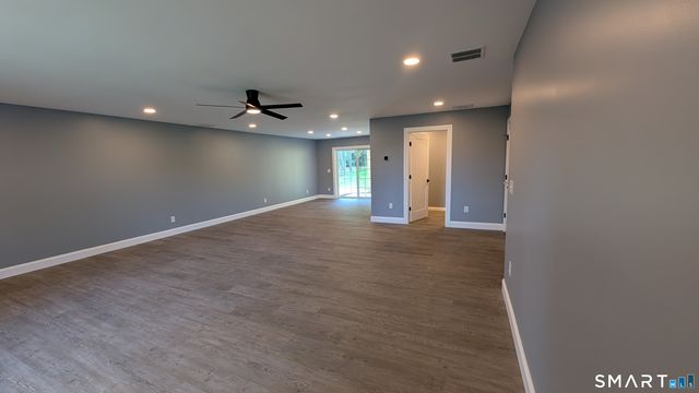 544 Wintergreen Avenue, Hamden, CT 06514