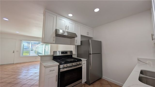 1422 Peckham Street A, Fullerton, CA 92833