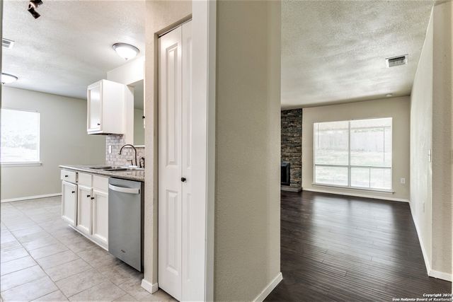 12942 Parton Ln, San Antonio, TX 78233