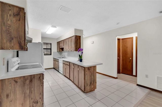 3704 BAY COURT, St Cloud, FL 34769