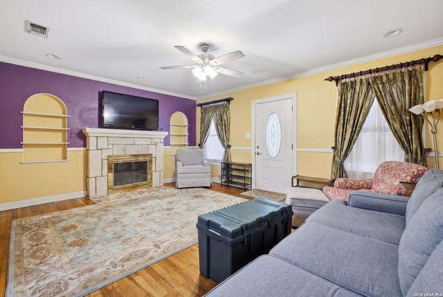618 FROST ST, San Antonio, TX 78201