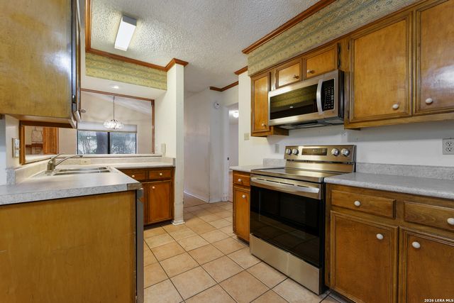 4322 Center Oak Woods, San Antonio, TX 78249