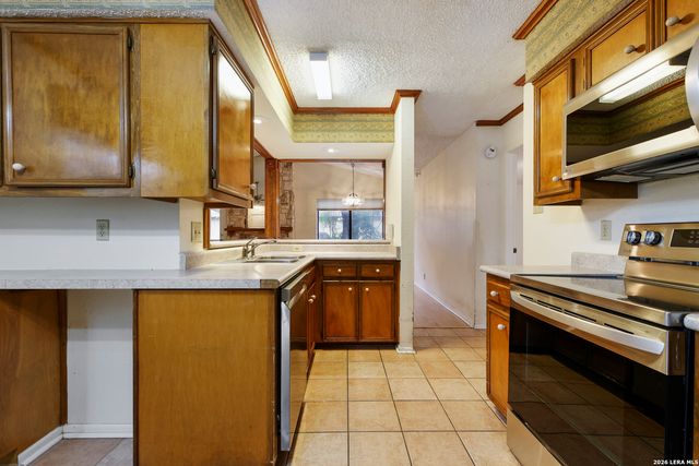 4322 Center Oak Woods, San Antonio, TX 78249